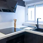 Completo A 5 Minutos Estacion Tren. Apartment