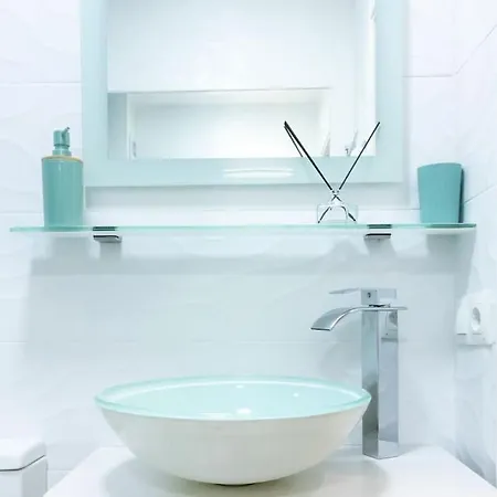 Completo A 5 Minutos Estacion Tren. Cordoba